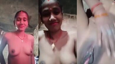 Bhojpuri Village Bhabhi Shows Cock Thirsty Pussy Live